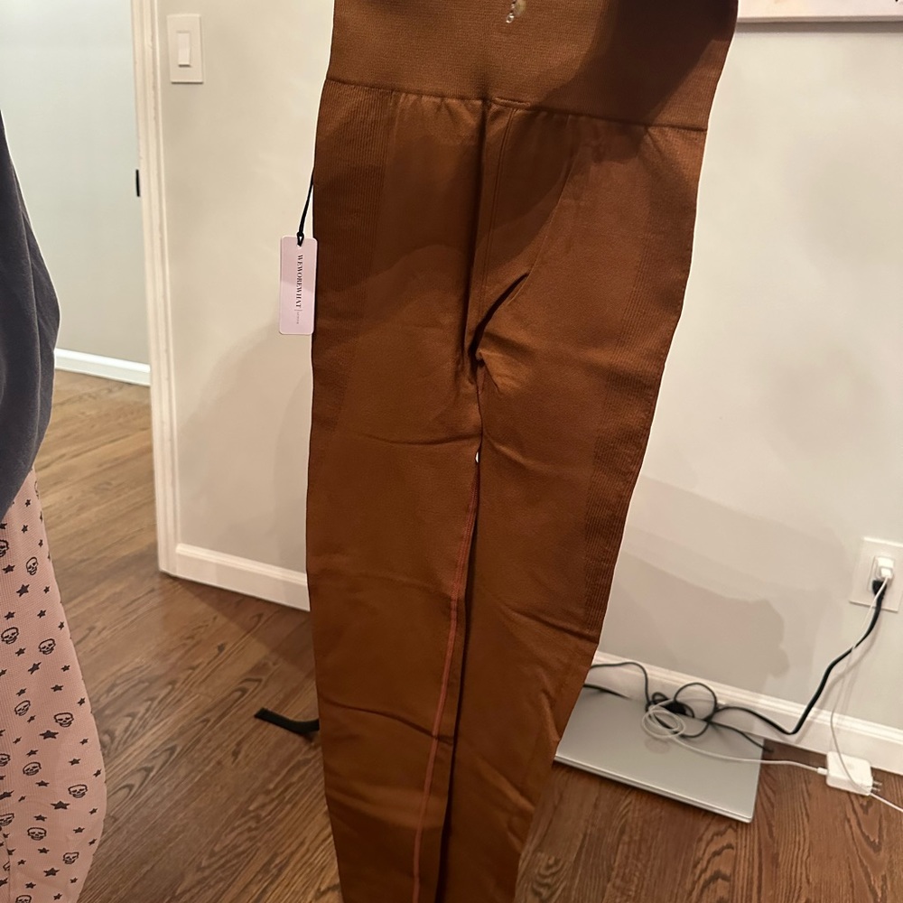 We Wore What Seamless Brown Leggings